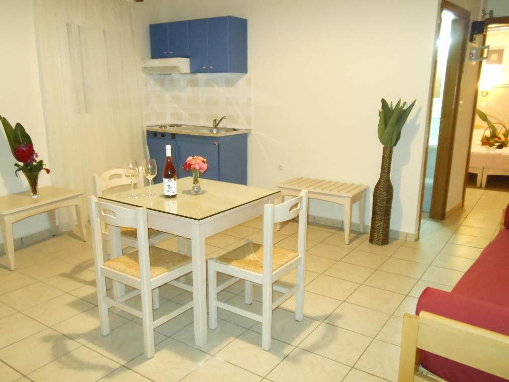 Jechrina Aparthotel Káto Daráco Szoba fotó